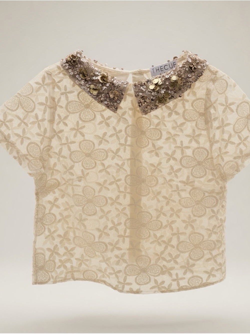 The cue Cher qu  floral lace blouse